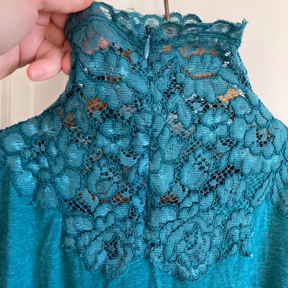 Soft Surroundings Teal Lace Turtleneck Sweater Sz M - Picture 4 of 8